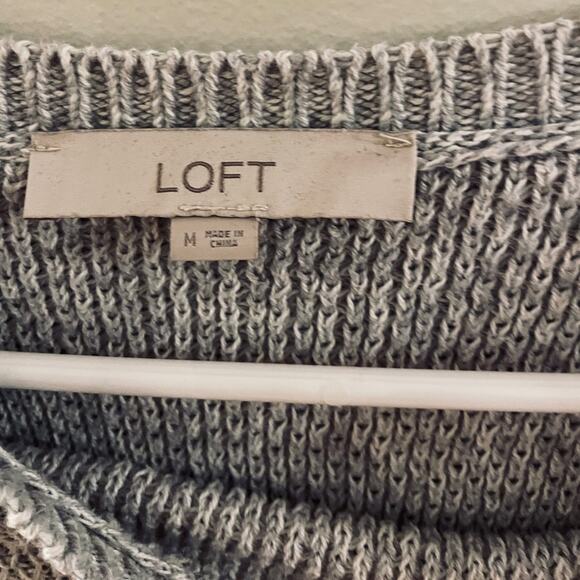 LOFT Thick Gray Knit Long Sleeve Tulip Back  Sweater  Size M - Picture 3 of 4